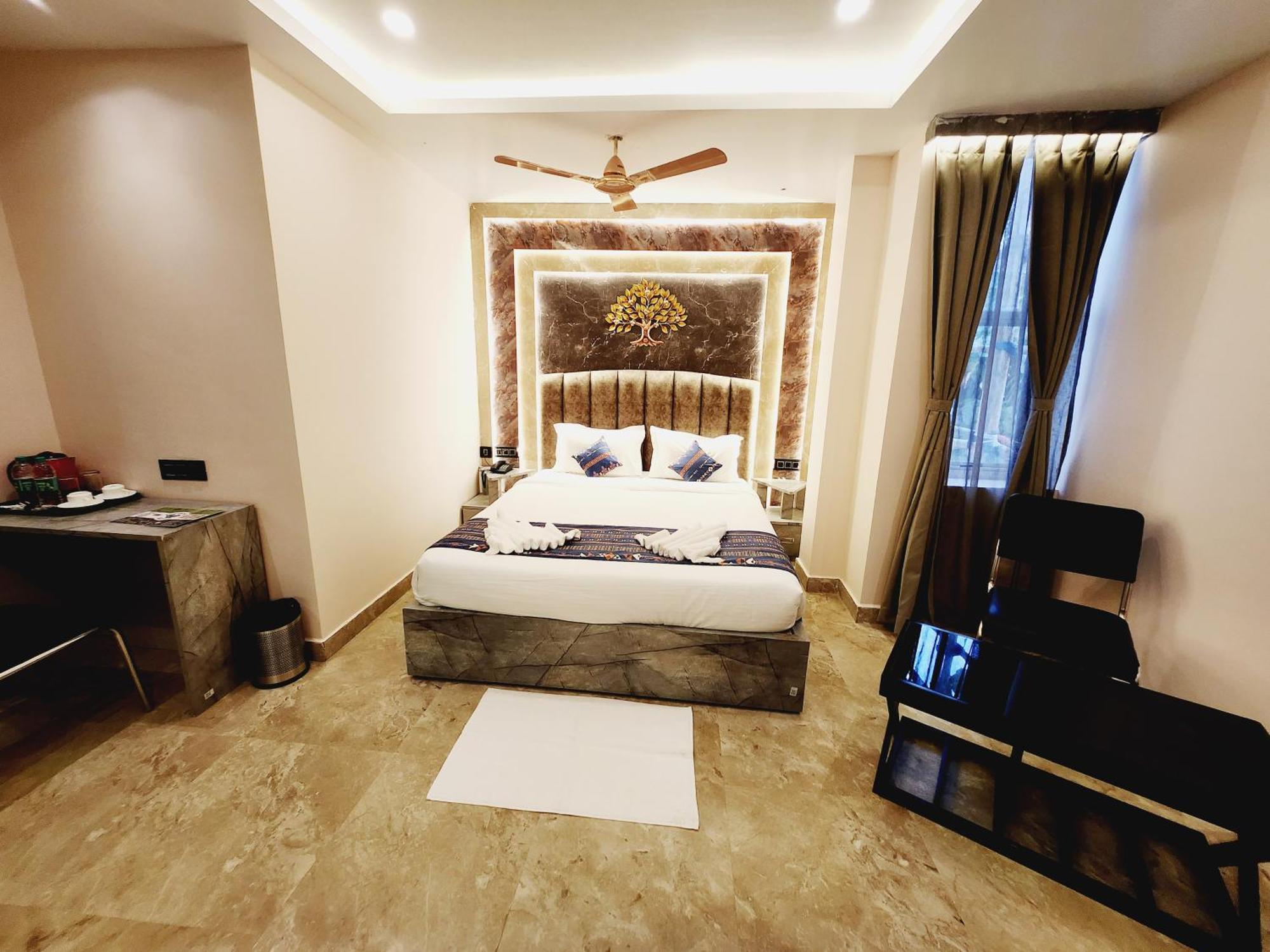 The Greenstar Inn Premium 부바네스 외부 사진